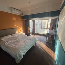 城隅闲舍