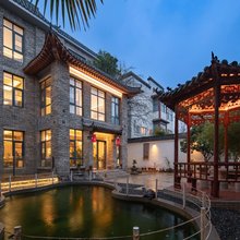 花筑·北门外民宿(开封万岁山武侠城店)