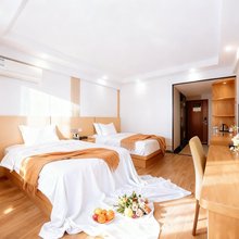 贵阳惠陈酒店(花果园财富广场店)