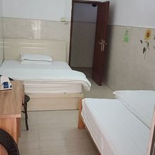 华夏公寓(谢岗店)