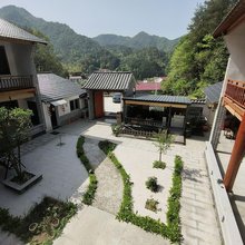 林深见舍民宿