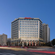 上海国家会展中心虹桥机场希尔顿欢朋酒店