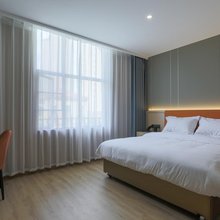 想你酒店(襄阳东站东津民发世纪广场店)
