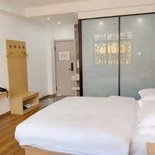 保山漫步云端商务酒店
