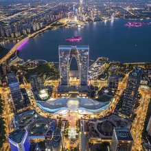 凤凰国际丨CBD高空城景丨观前酒店公寓(苏州金鸡湖东方之门店)