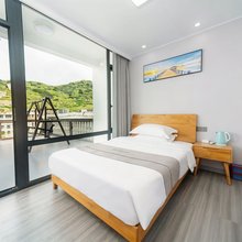 舟山东福山爱琴海客栈