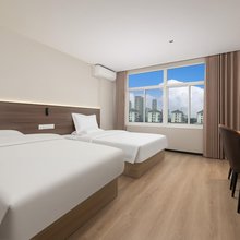 湖州鑫汇宾馆(龙安花鸟城店)