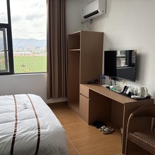 澄江楠木客栈