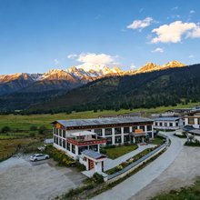 林芝擦贡康桑民宿(鲁朗高山牧场景区店)