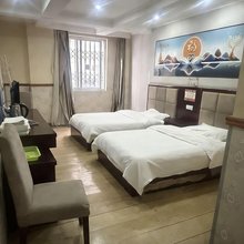 雅江龙啸祥瑞酒店