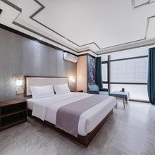 华海精品公寓(南宁东站南广场高铁时代广场店)