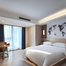 维也纳国际(南京南站南广场店)