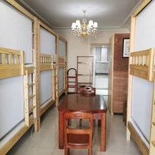 到站蜂房Al太空舱独立小屋青年旅舍(桂林北站店)