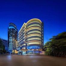 朗居酒店(上邦百汇城友谊阳光城店)