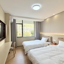 竹山橙子酒店