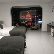别有洞天河景民宿