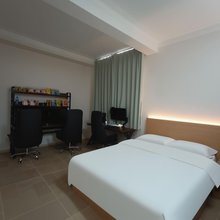 大理辉月电竞酒店(洱海小普陀店)