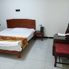 雾临山舍(三清山风景区店)