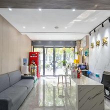 华坤酒店(武汉中南民族大学店)