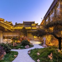 开封清明上河园鼓楼广场｜御和府·古典园林度假酒店