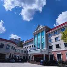 长旅沁庐假日酒店(井冈山风景区天街店)