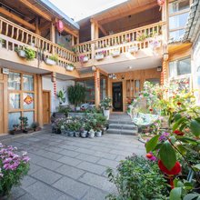 紫棠府邸精致客栈(丽江古城大水车店)