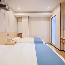 喜客时光里酒店(南充北站店)