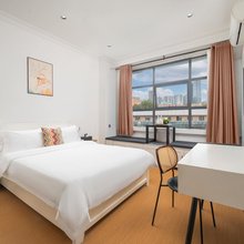 成都芝麻公寓(宽窄巷子花牌坊地铁站店)