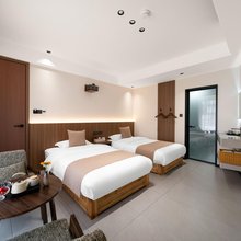 山野之间丨Holiday轻奢设计·多元素影音轻居(九华山南庄售票处店)