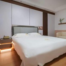 木屿笔记民宿(花果园购物中心店)