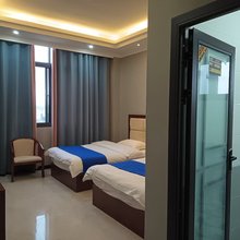 罗平致家酒店