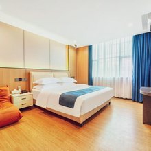 万商酒店(观澜富士康店)