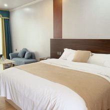 逅海小院民宿(东兴万尾金滩店)