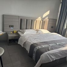 镇沅恒隆酒店