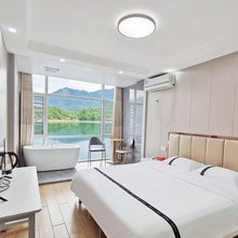 仙岛湖仙湖湾客栈(黄石天空之城景区店)