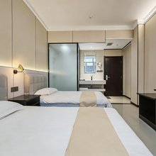 绥芬河中龙宾馆(中心广场店)