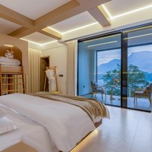 山海民宿(瓦屋山雅女湖店)