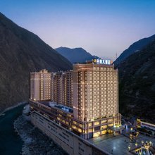 丹巴吉美大酒店