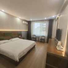 百客快捷酒店(河北医科大学第一医院店)