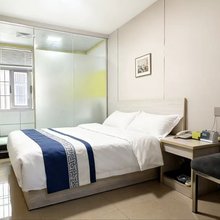 深圳福景宾馆(应人石地铁站店)