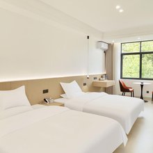 弥勒.Vista Retreat丨溪语畔民宿(庆来公园巨人世纪广场店)