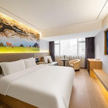 唯庭轻居酒店(上海封浜地铁站店)