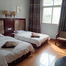 芒康川渝如美酒店