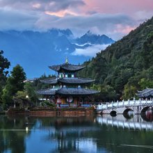 野火集·青年空间·欢乐旅行·悠闲Snowy青旅(束河古镇店)