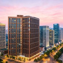 金途酒店(长沙五一广场窑岭湘雅二医院地铁站店)