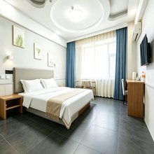 品昂·怡来酒店(临河街海口路地铁站店)