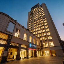 飓龙电竞酒店(重庆西站店)