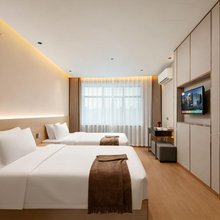 云感觉酒店(永州冷水滩体育馆店)
