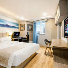 美娱·星峰电竞酒店(遵义医科大学附属医院时代天街店)