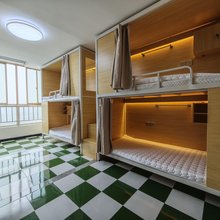 优居青年旅舍(街道口地铁站店)